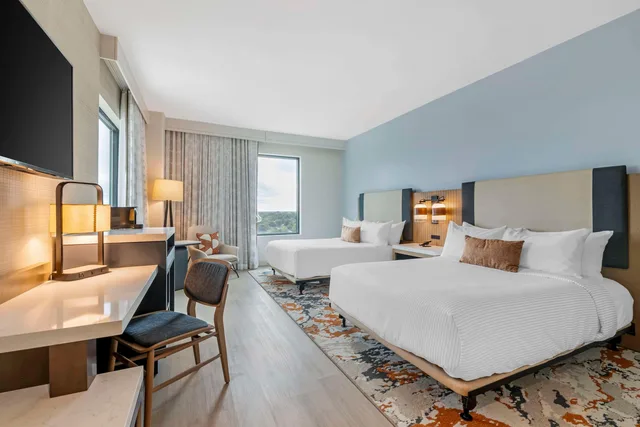 غرفة بسريرين كوين لذوي الإعاقة، Cambria Hotel Austin Downtown 2/5
