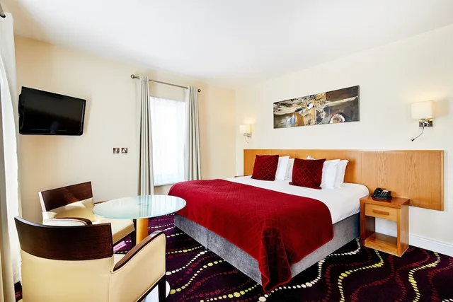 غرفة بسرير كينج، Arlington Hotel 1/2