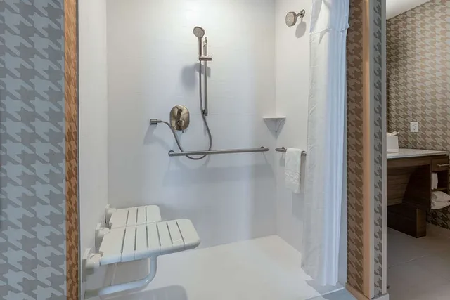 جناح استوديو بسريرين كوين لذوي الإعاقة، Home2 Suites by Hilton Pocatello 2/3