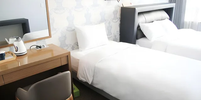 Deluxe, Twin Beds, 1 Double and 1 Single Bed, Mohenic Hotel Seoul Myeongdong 3/3