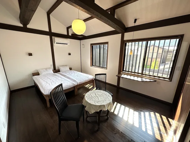 غرفة سوبيريور ثلاثية بسريرين منفصلين مع أريكة في طابق مرتفع، Inase Otsu Machiya Bed & Breakfast 2/3