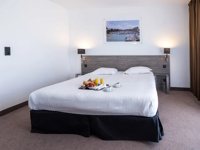 جناح بريستيج، Golden Tulip La Baule 1/6