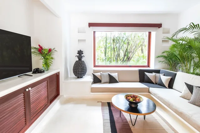 Pool, Villa, 1 King and 2 Double Beds، Esencia 2/3