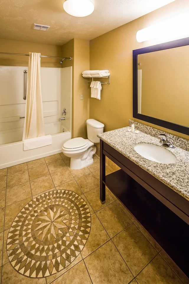 غرفة قياسية بسرير كينج، Comfort Inn and Suites Gunnison-Crested Butte 10/10