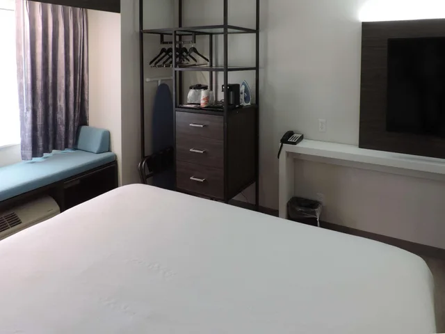 غرفة بسرير كوين، Sleep Inn & Suites Clarion, PA Near I-80 4/6