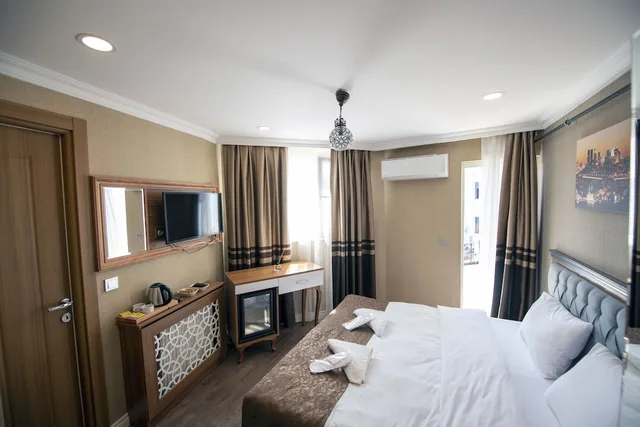 غرفة قياسية بسرير مزدوج بشرفة، Golden Sand Hotel 2/5