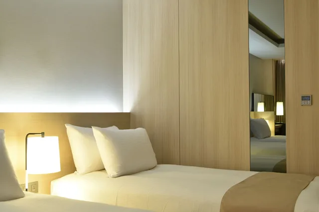 Standard Twin, Pacific Hotel Seoul 2/4