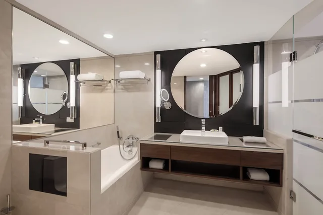 غرفة كلاسيكية بسريرين منفصلين، Intercontinental Shanghai Pudong 5/5