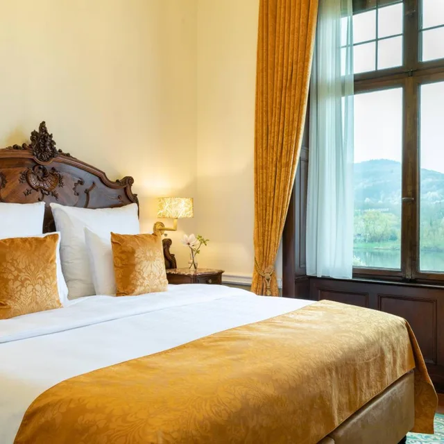 Guest Room, King Bed, Mosque View, Large، Autograph Collection Schloss Lieser 1/5