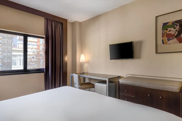 غرفة قياسية بسرير كوين، Ac Hotel By Marriott Zamora 2/8