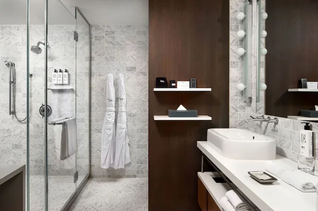 Tribeca, Studio, Suite, King Bed، Smyth Tribeca 3/4