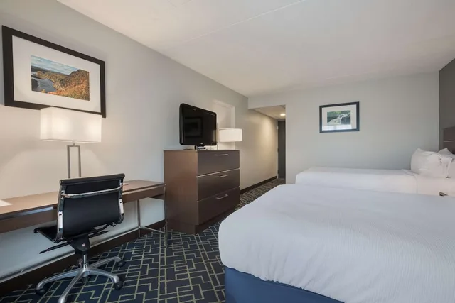 غرفة قياسية بسريرين مزدوجين يُسمح فيها بالحيوانات الأليفة، Best Western Hunt's Landing Hotel Matamoras/Milford 9/10
