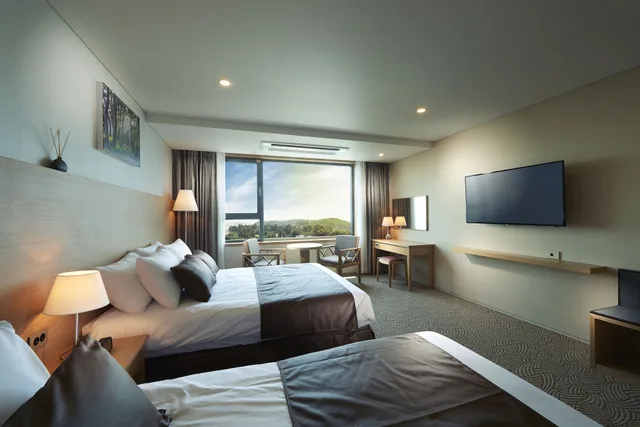 Premier, Family, 2 Queen Beds, Benikea Jungmun Hotel 5/10