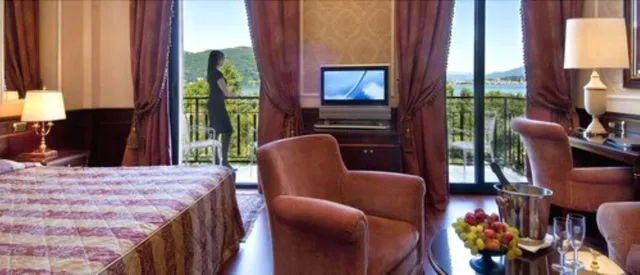 جناح بإطلالة على البحيرة، Simplon 3/5