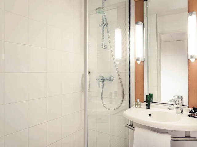 غرفة قياسية بسريرين منفصلين، ibis Epinay sur seine Gennevilliers 3/3