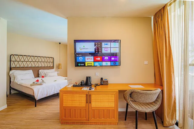 جناح بريميوم بسرير كينج بإطلالة على البحر مع أريكة، Kombo Beach Resort 6/9