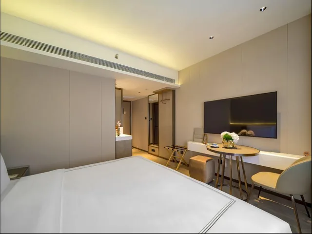 غرفة سوبيريور بسرير كينج، Donghu Collection Hotel Shanghai 1/2