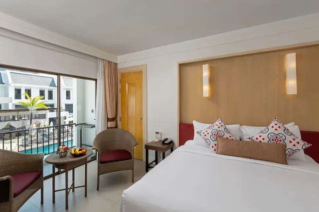 غرفة ديلوكس بسرير فردي بإطلالة على المسبح، Sawaddi Patong Resort & Spa 1/4
