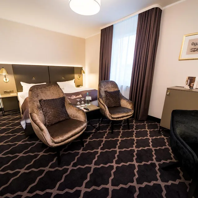 غرفة ديلوكس بسرير مزدوج، Hotel Kaiserhof 5/8