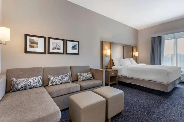 جناح بسرير كينج، Comfort Suites Scottsdale Talking Stick Entertainment District 4/5