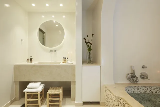 2 Bedrooms, Aphrodite, Villa, King Bed, 3 Beds, Sea View, Sofa, Private Pool، Volcano View Hotel 5/5