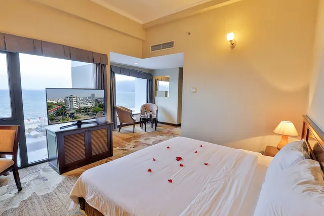 جناح بسرير كوين بإطلالة على البحر، Saigon Quynhon 2/5