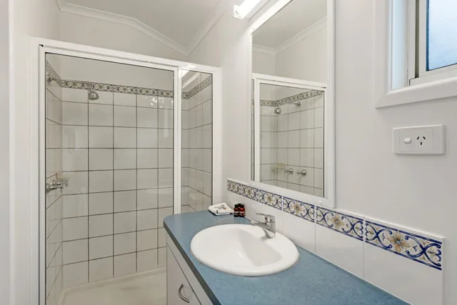 2 Bedrooms, Cabin, Discovery Parks - Byron Bay 2/2