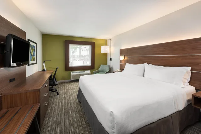 غرفة بسرير كينج لذوي الإعاقة، HOLIDAY INN EXPRESS WARRENTON 1/1