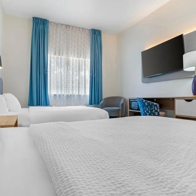 Room, Quadruple, Sleep Inn & Suites Pensacola - University Area 3/5