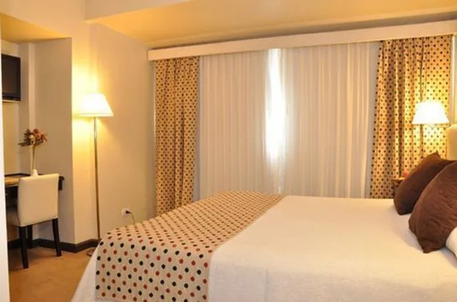 غرفة كلاسيكية بسرير مزدوج، Kenton Palace 4/10