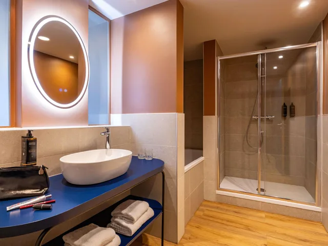 Duplex, Double Bed, Mercure Brussels Centre Rogier 3/5