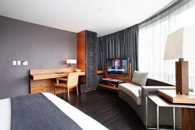 غرفة بريميوم ركنية بسرير كينج، Las Alcobas A Luxury Collection Hotel Mexico City 1/4