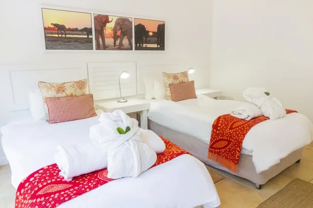 غرفة قياسية بسريرين منفصلين، Sandals Guest House 3/10