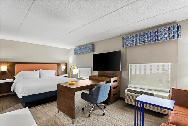 Studio, Suite, King Bed, Sofa, Hampton Inn Suites Bolingbrook 2/2