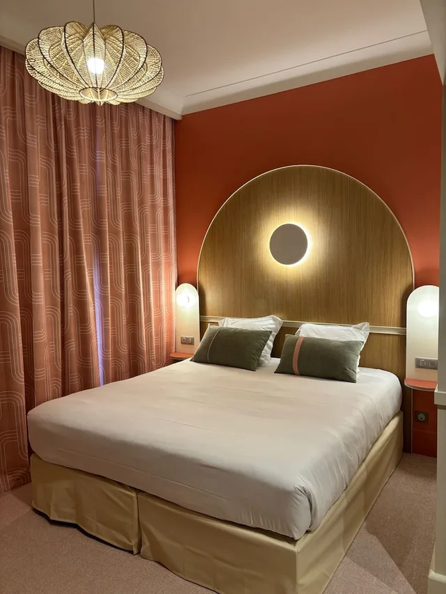 Room, Double or Twin Bed, Sea View, Hotel Vacances Bleues Le Balmoral 4/10