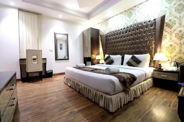 غرفة فاخرة، Hotel Waterfall 2/2