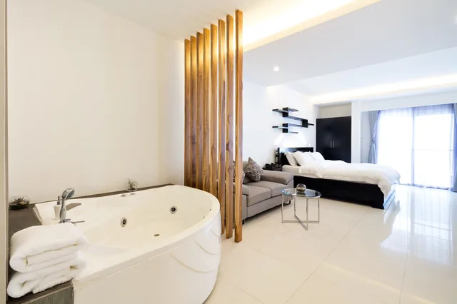 جناح تنفيذي بسرير كينج بجاكوزي بمطبخ، Winds Boutique Hotel 3/3