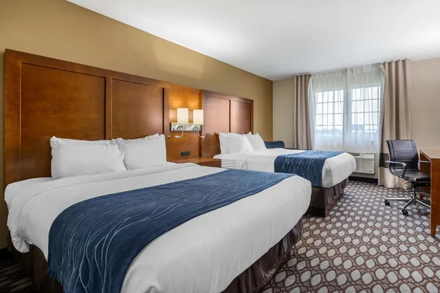 غرفة بسريرين كوين، Comfort Inn Story City 3/5