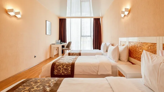 Room, Triple, Iveria Inn Tbilisi 6/10