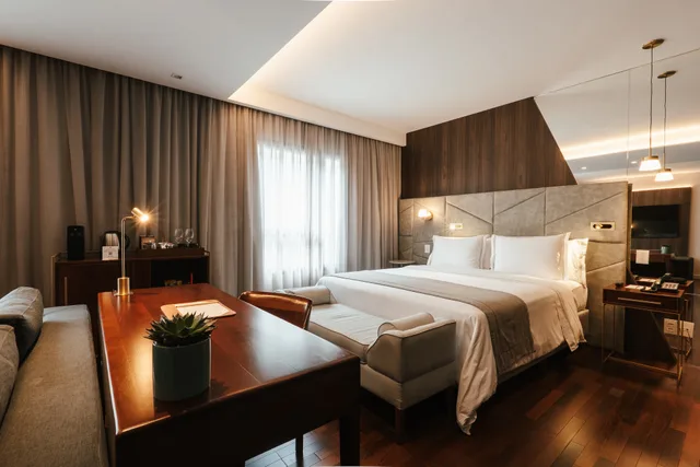 جناح جونيور بسرير مزدوج، Qoya Sao Paulo Paulista, Curio Collection by Hilton 2/5