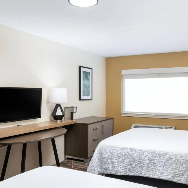 غرفة بسريرين منفصلين لذوي الإعاقة، Holiday Inn Redding 1/3