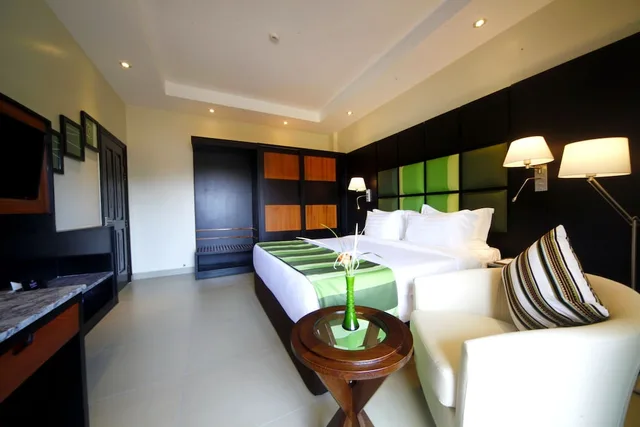 غرفة ديلوكس بسرير كوين، Best Western Premier Garden Hotel Entebbe 2/7