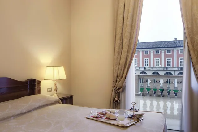 غرفة ديلوكس بسرير مزدوج، Villa Fenaroli Palace Hotel 8/8