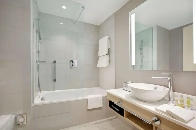 غرفة قياسية بسريرين منفصلين، Hilton Garden Inn Budapest 3/4