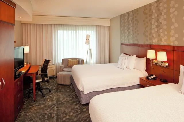 غرفة بسريرين كوين لذوي الإعاقة، Courtyard By Marriott Gettysburg 3/4