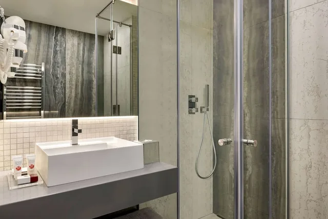 جناح بسرير كينج، Ramada By Wyndham Ramnicu Valcea 10/10