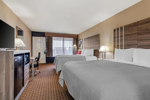 غرفة قياسية بسريرين كوين للمدخنين، Quality Inn Paris 4/10