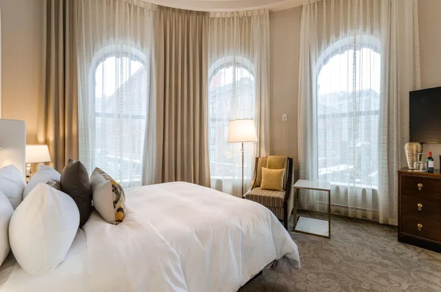 غرفة غراند بسرير مزدوج، Hotel Birks Montreal 1/4