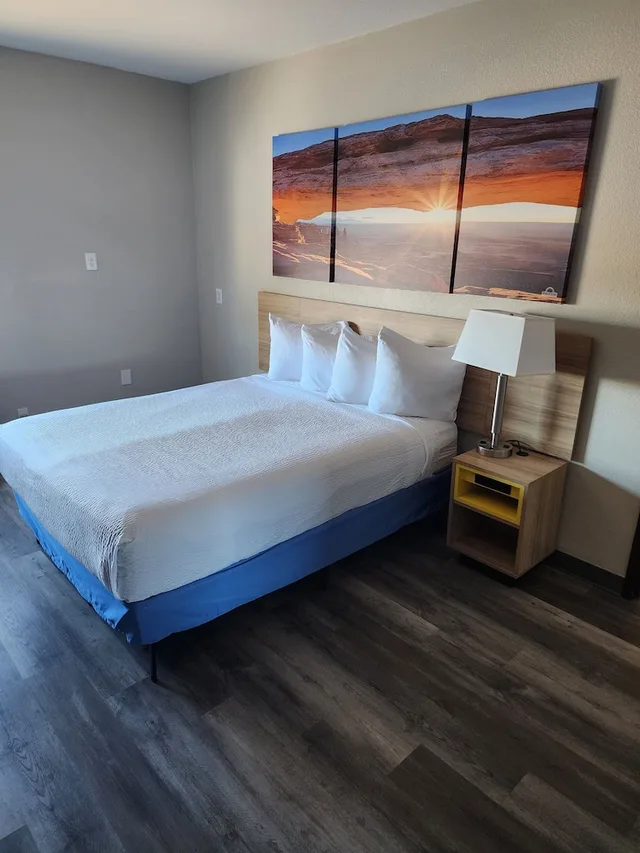 جناح بسرير كينج وسرير كوين بغرفة نوم واحدة، Days Inn & Suites by Wyndham Tucson/Marana 1/10