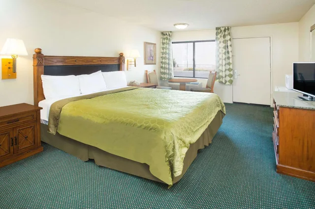 جناح بسريرين كوين، Travelodge by Wyndham Indio 2/5